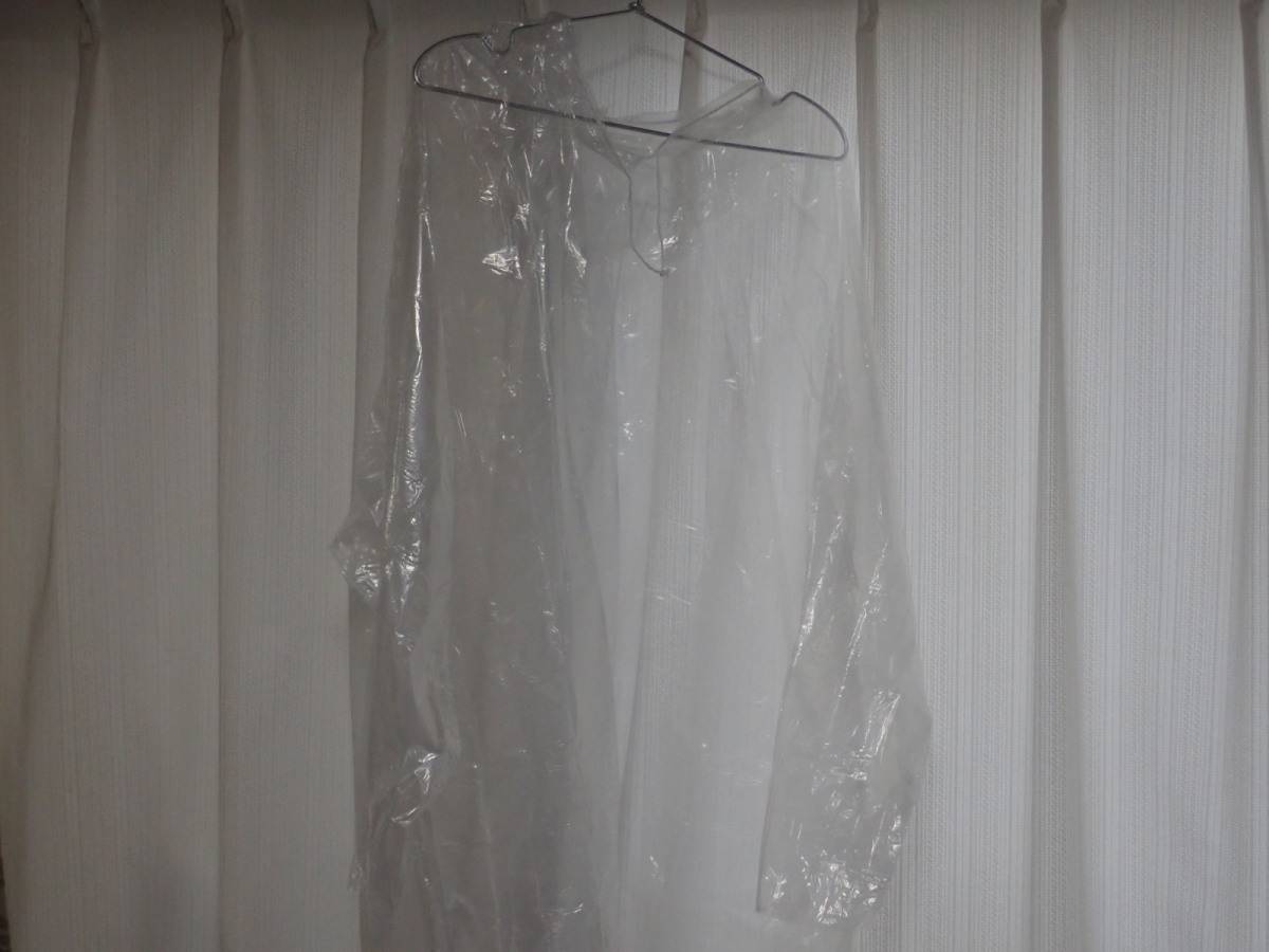 ダイソーの携帯用簡易コンパクトレインコート(大人用)