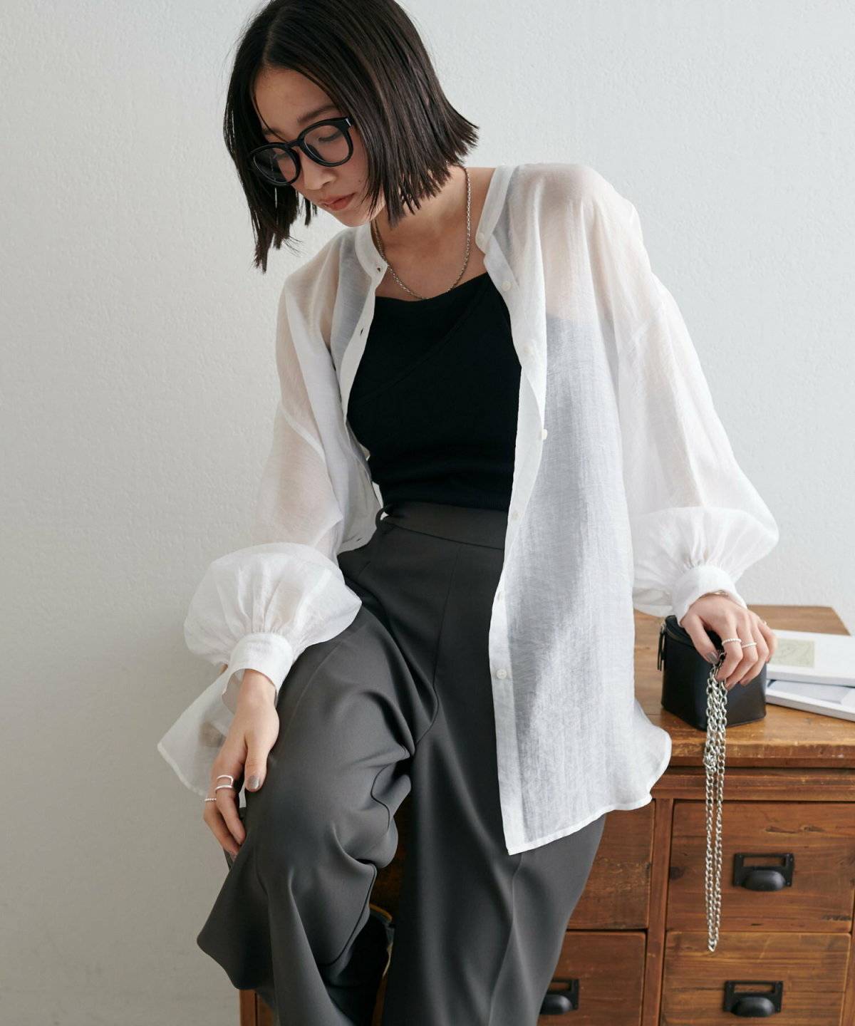 Discoat(ディスコート) 【リバイバル】シアーバンドカラーシャツ《WEB限定カラーあり》