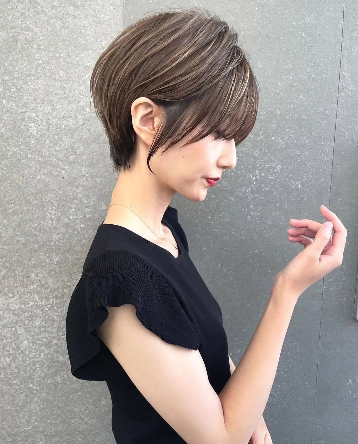 美シルエットショート