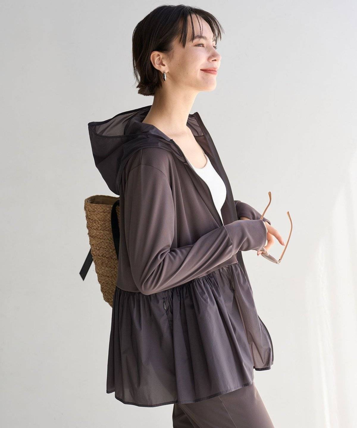 UNFILO(アンフィーロ) UVカット/吸水速乾 ラッシュガード ペプラムフーディ