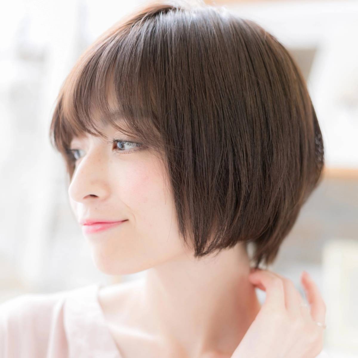 前下がりの丸みボブ