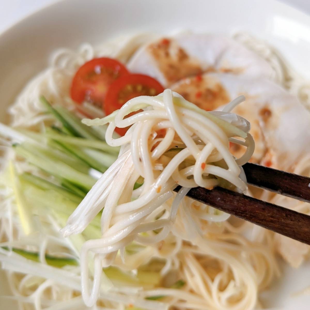 揖保乃糸の公式の「バンバンジーそうめん」のレシピ