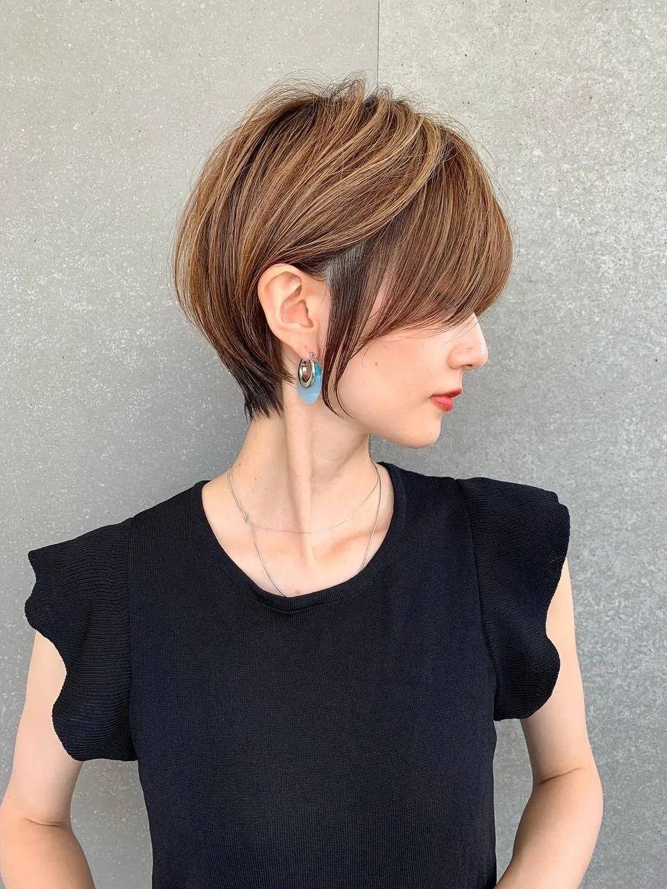 まとまり感耳掛けショート