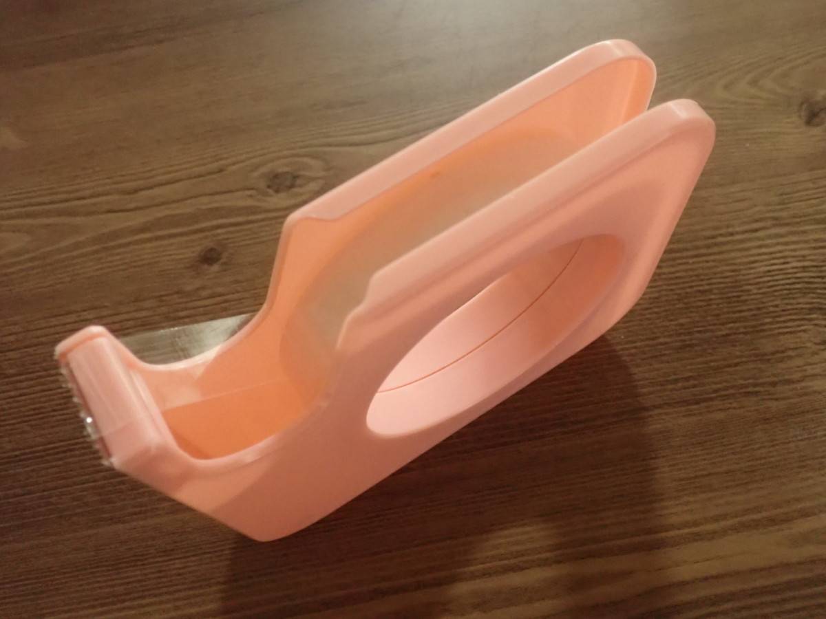 ダイソーのハンドテープカッター15mm×15m