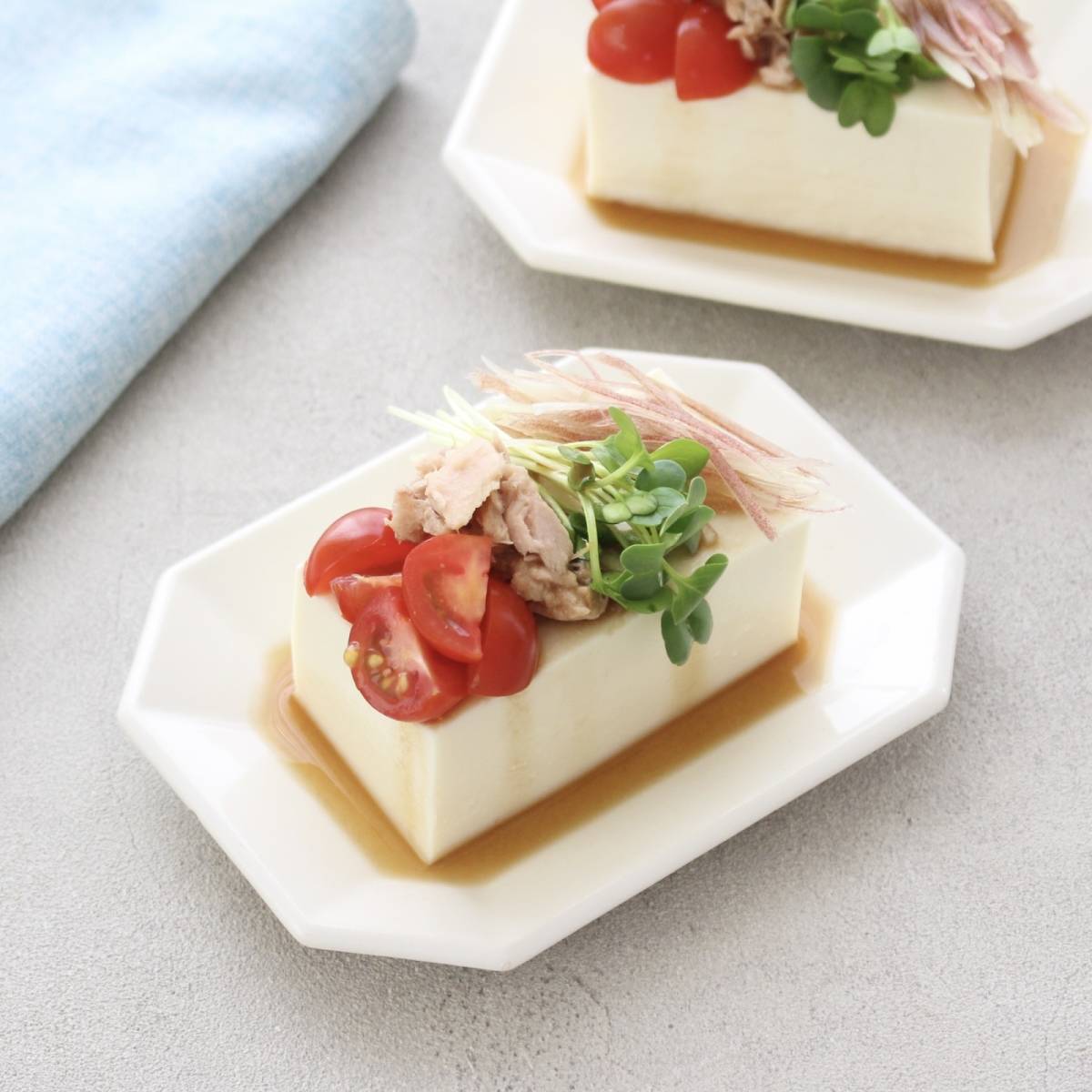 いなば公式の「夏野菜とツナの冷奴」のレシピ