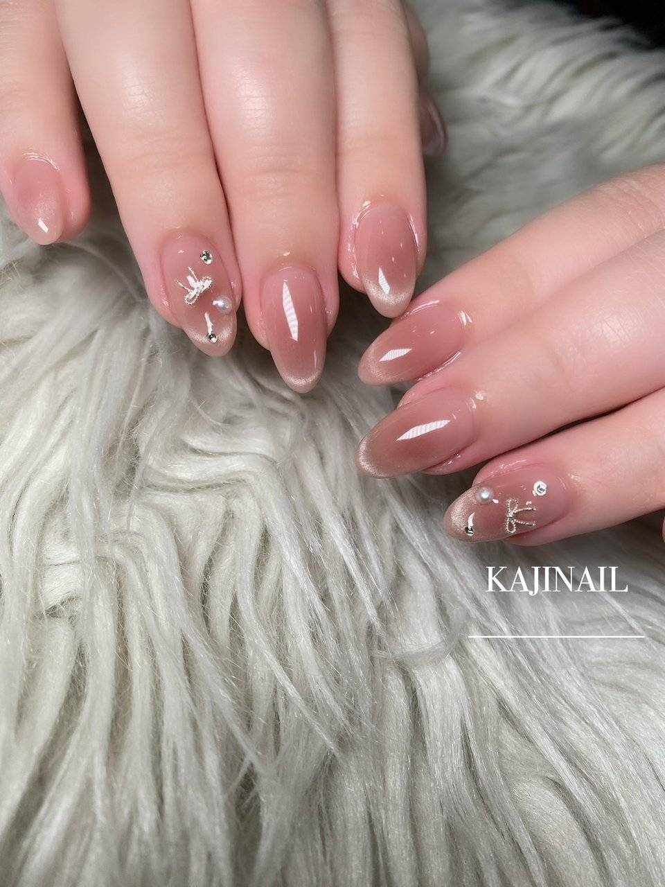 ピンクブラウンネイル