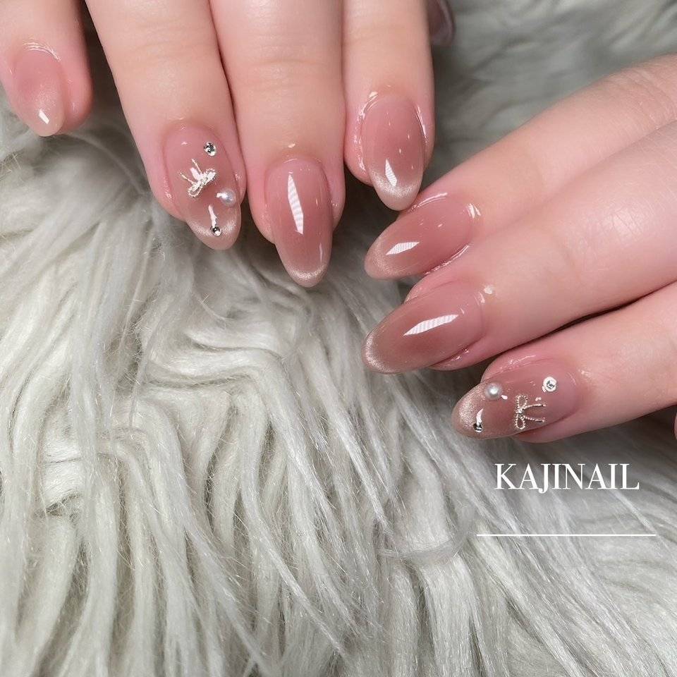 ピンクブラウンネイル