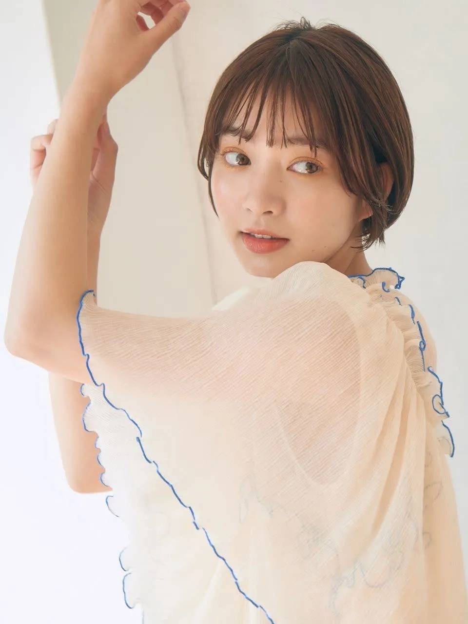 耳掛け丸みショート