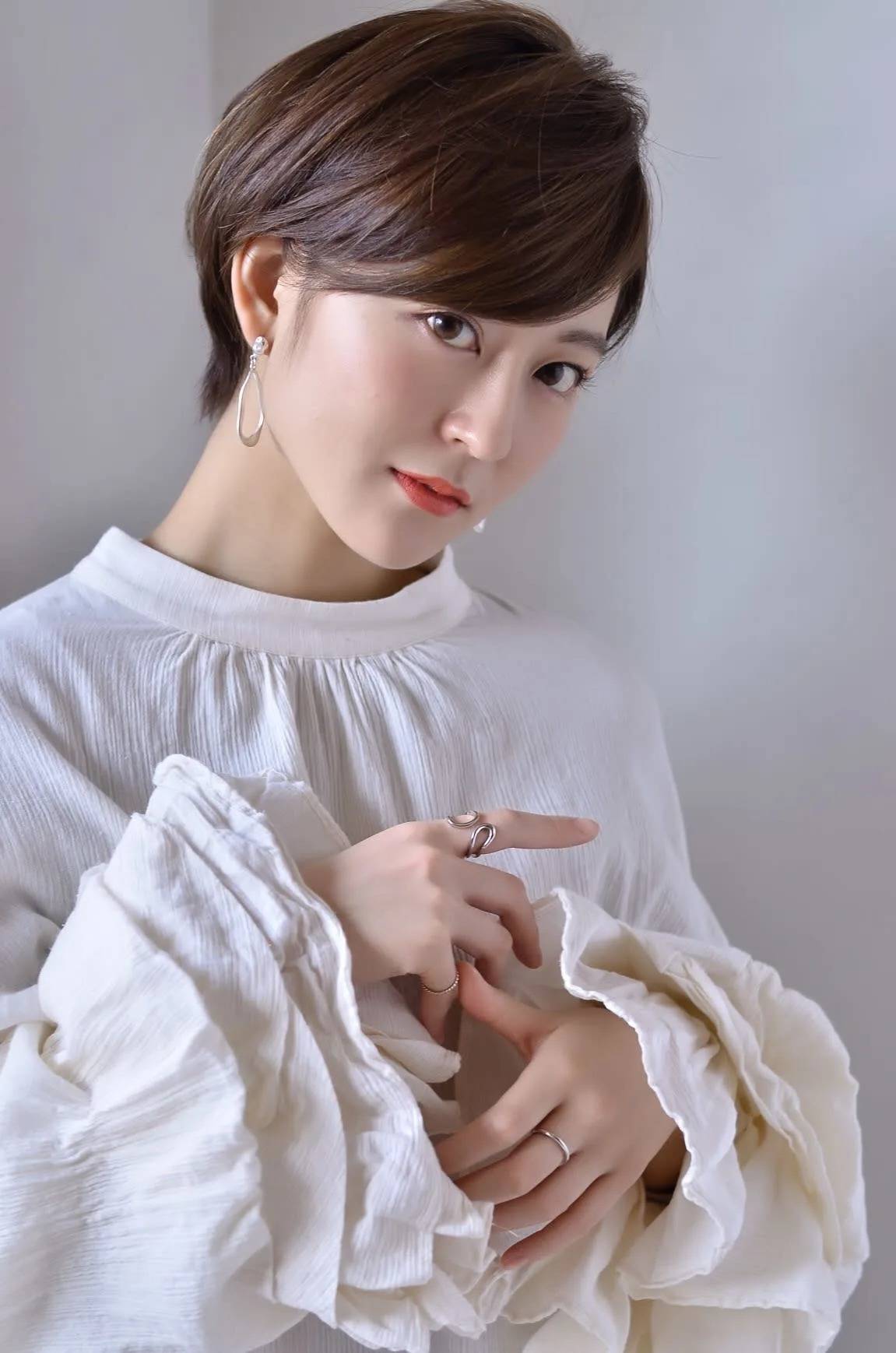 コンパクトなきれいめショート