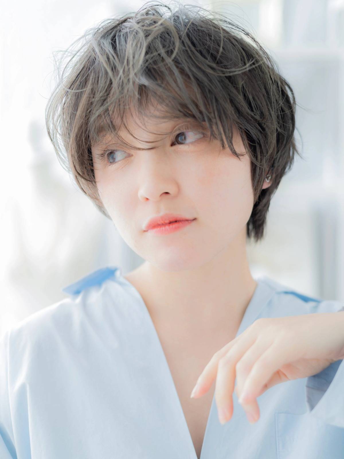 くせ毛風フェザーショート