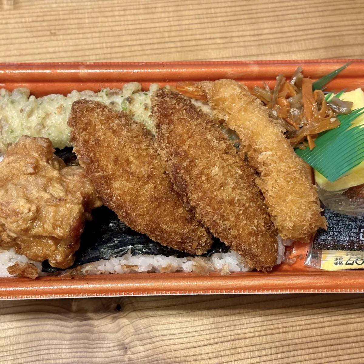 オリジン弁当の「タルタル特のり弁当」