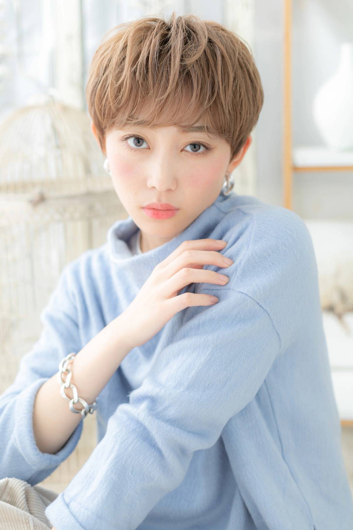 立体感レイヤーショート