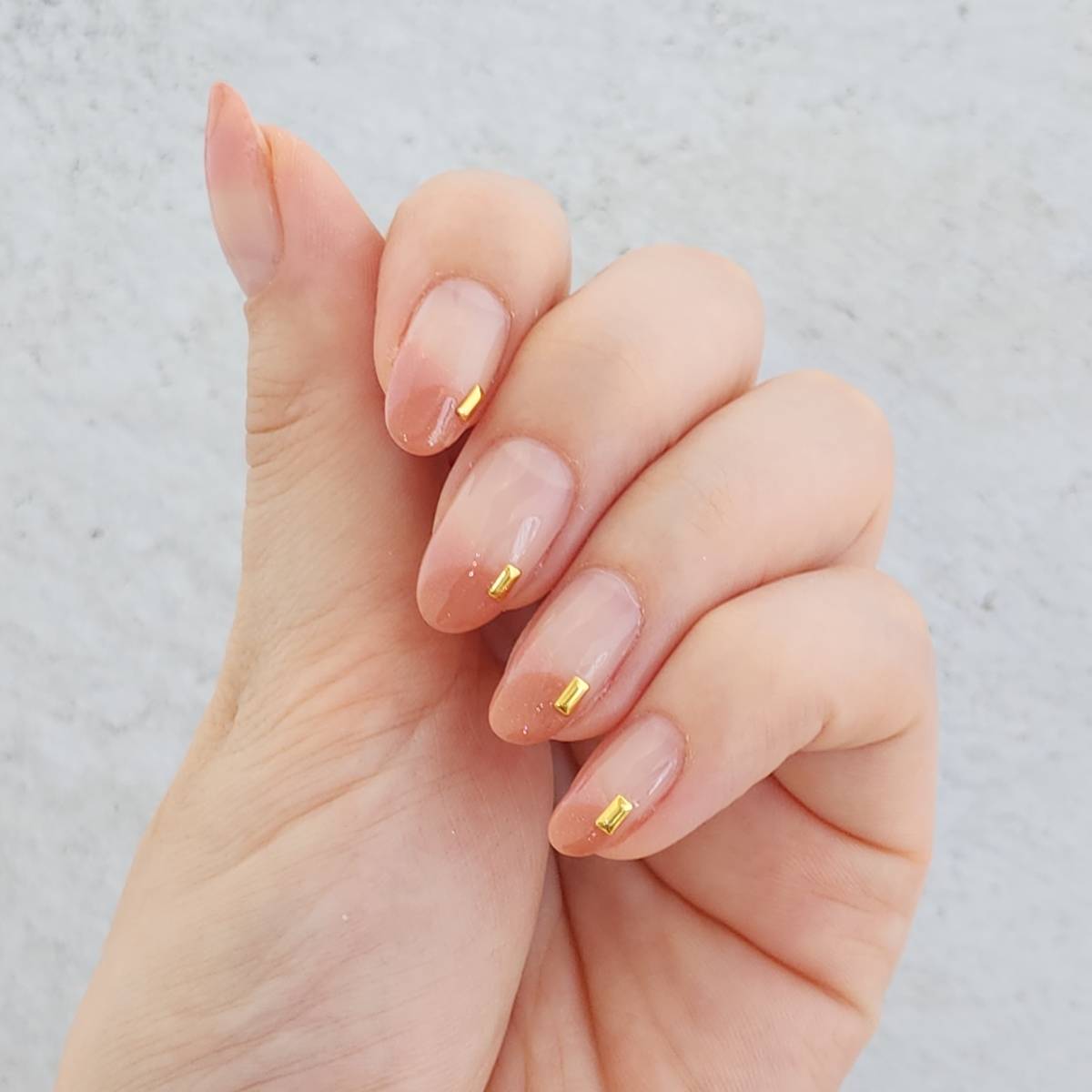 2度見されるほど垢抜ける！不器用さん向け「変形フレンチネイル」のやり方