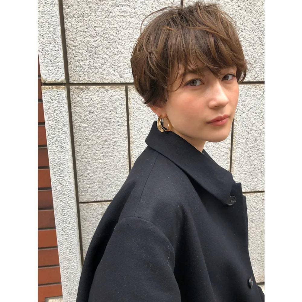 ふんわりトップのレイヤーショート