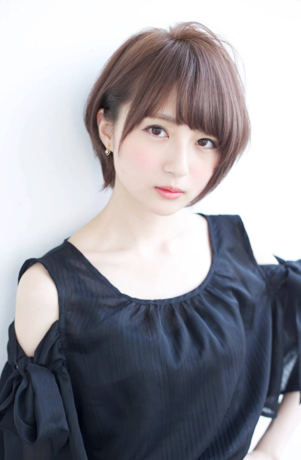 ラベンダーカラーのひし形ショート