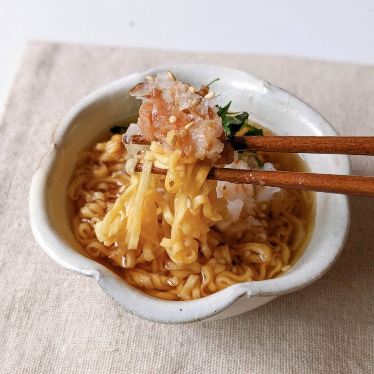 チキンラーメン公式の「おかか梅おろし」のレシピ