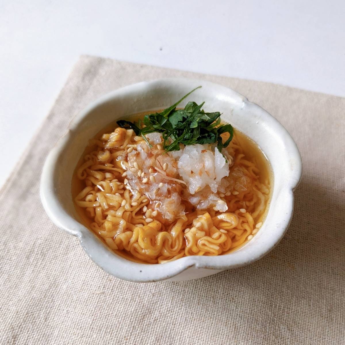 チキンラーメン公式の「おかか梅おろし」のレシピ