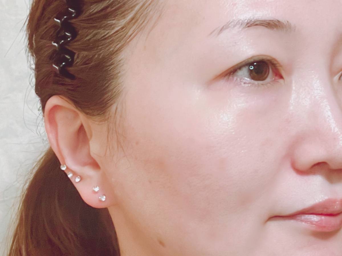 nake ネイク ハイドレーティングジェルベース 01 ニュートラルベージュ 下地 塗布前 筆者顔 すっぴん