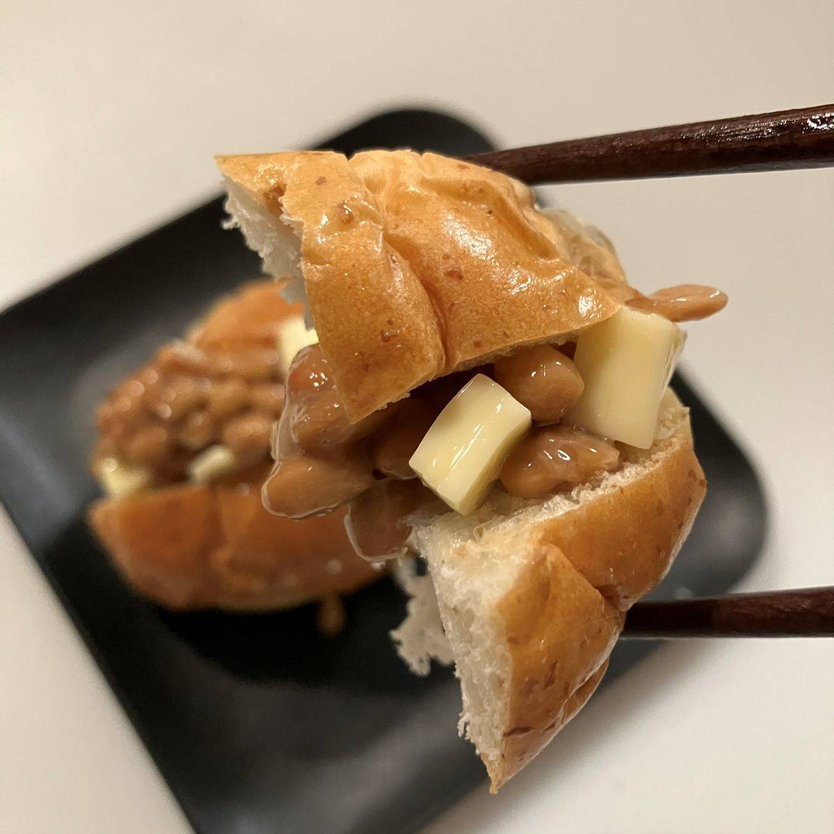 タカノフーズ公式の「ころころチーズ納豆ロール」のレシピ
