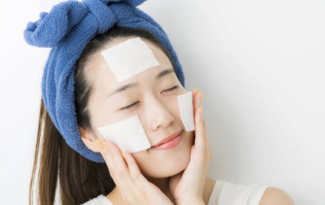 夏のスキンケアプチテクニック♡化粧水を冷やしてひんやり美白ケア