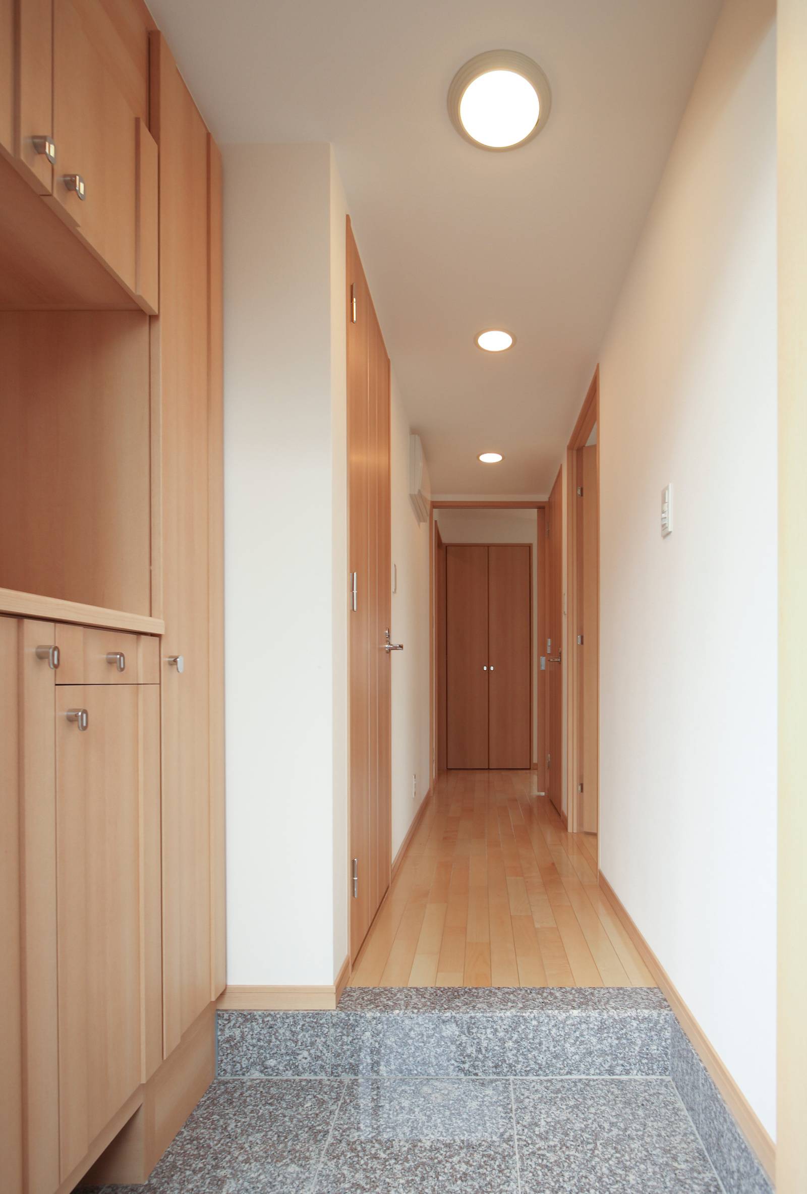 廊下　運気　上げる　壁