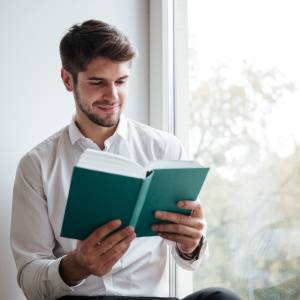 実は隠れファンが多い。言葉のセンスがある40代50代男性の特徴5選