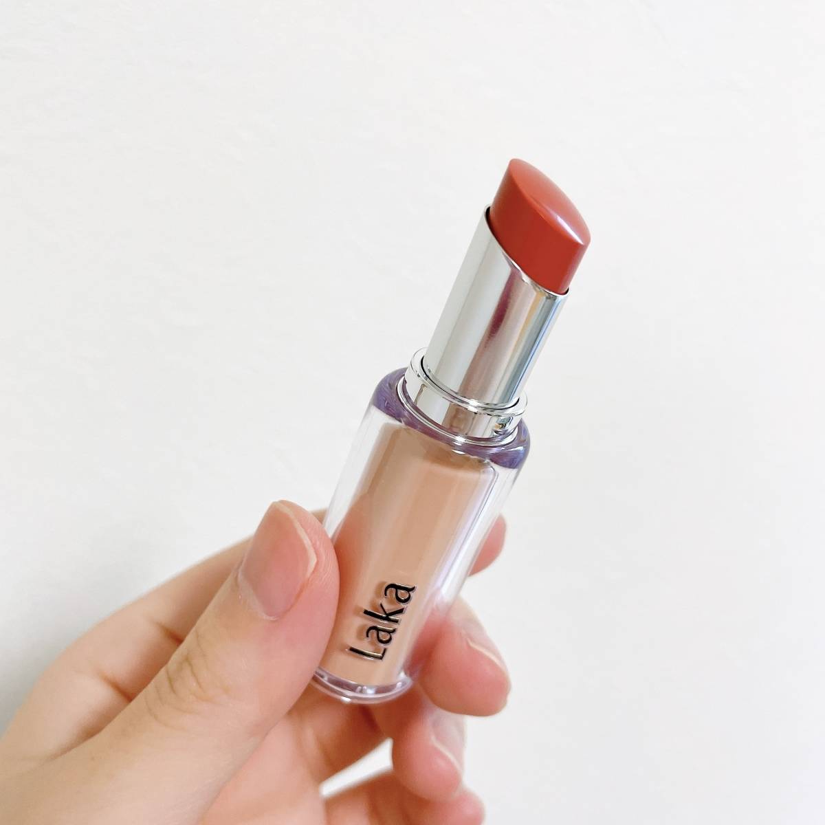Laka ボンディンググロウリップスティック