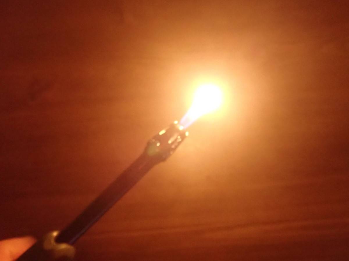 ダイソーの5段階伸縮着火ライター(CR対応)