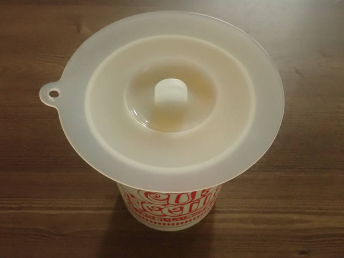 ダイソーのシリコーン蓋