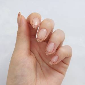 こなれ感がアップするよ。不器用さん向け「レイヤードネイル」のやり方