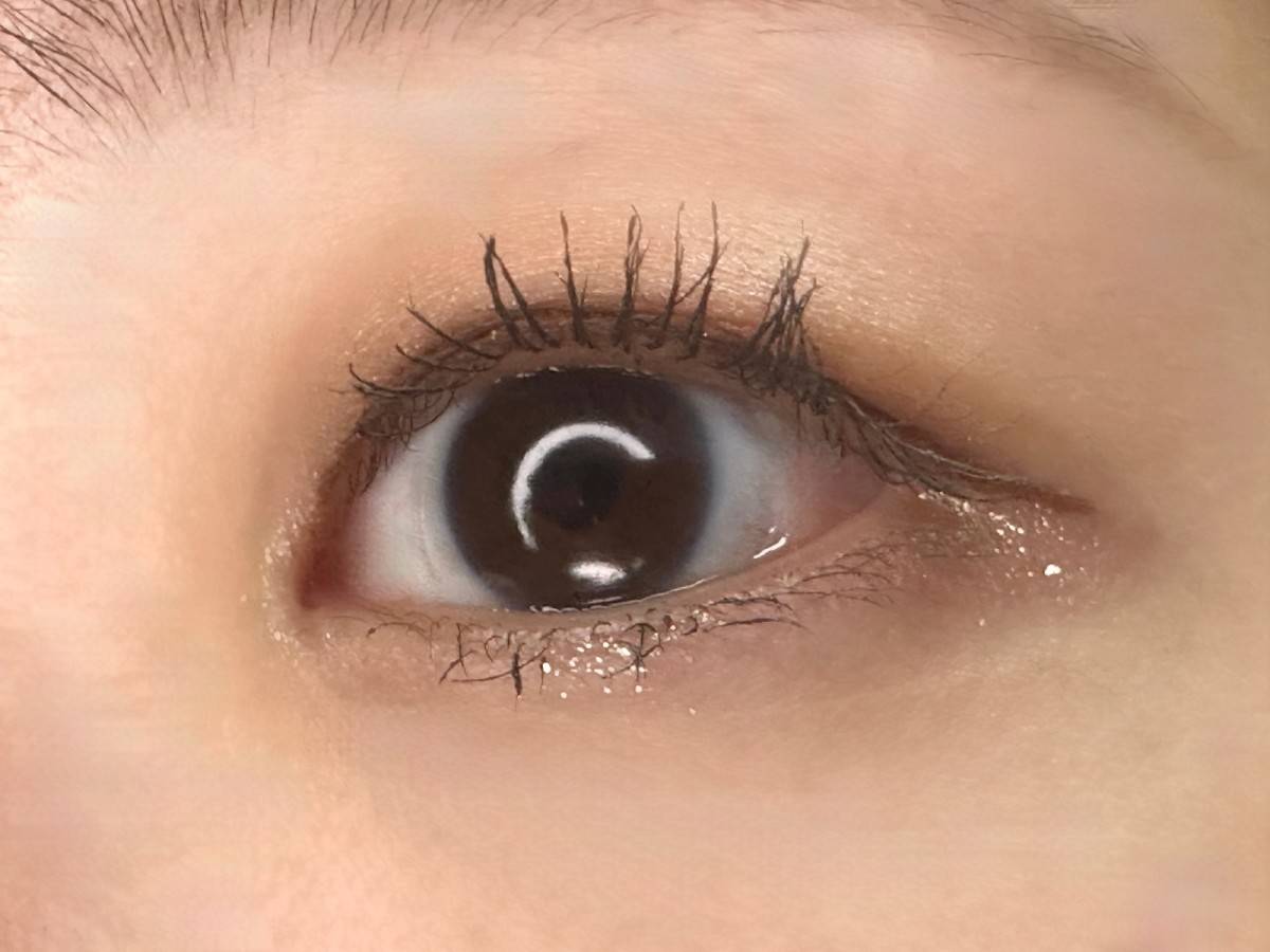 Fujiko 本物のシルバーライナーをポイント使いしたメイク