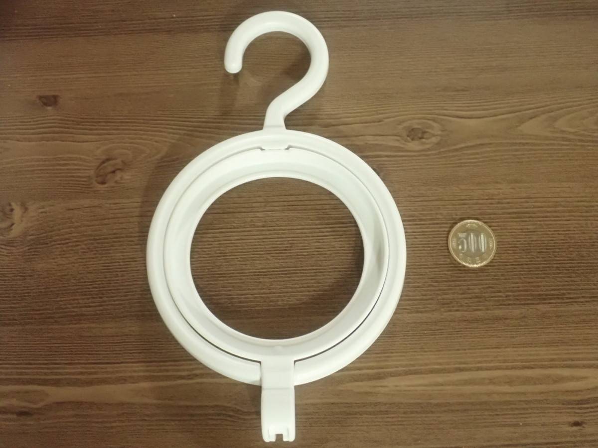 ダイソーの帽子ハンガー