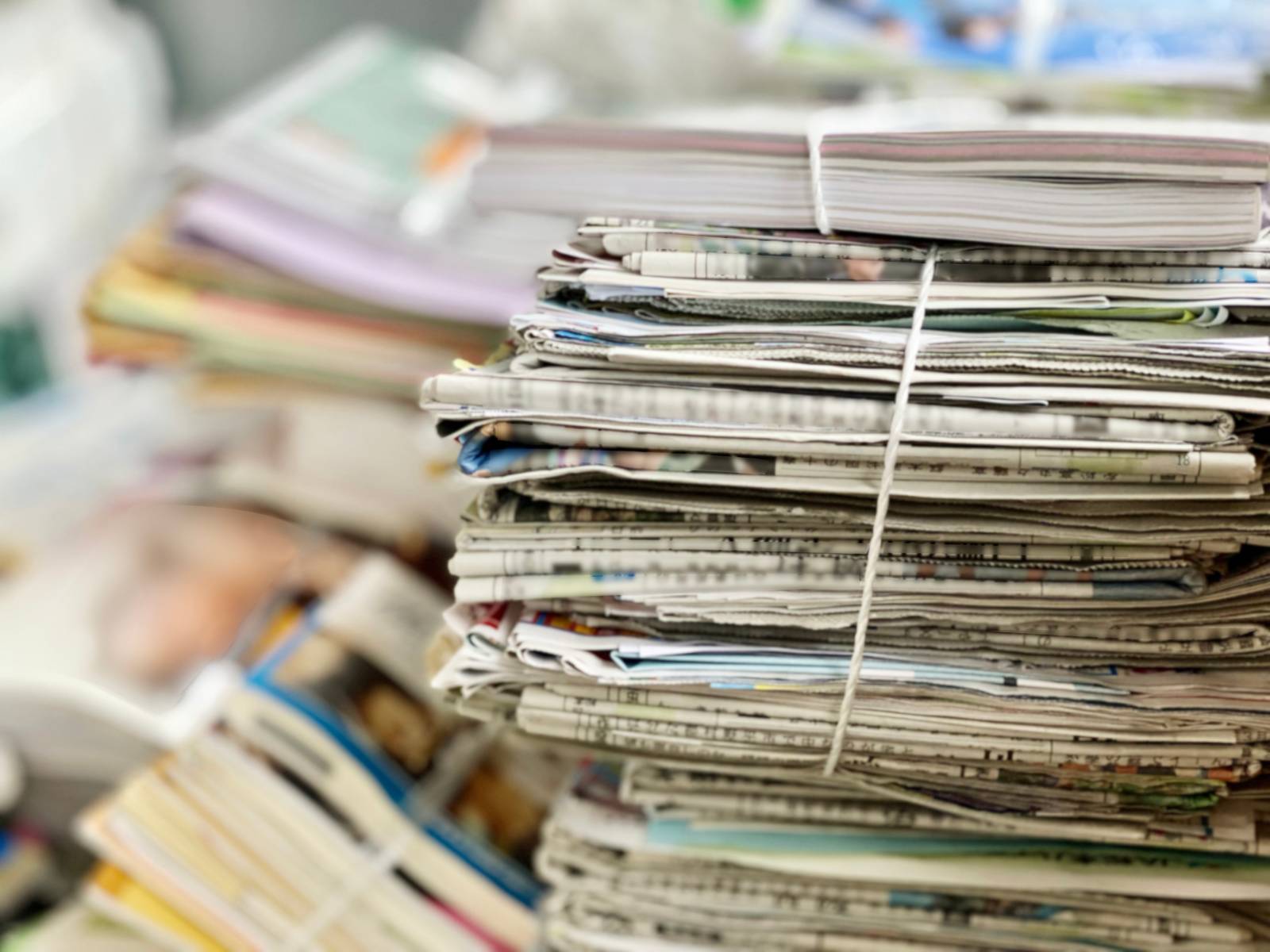 東　運を逃す　古新聞　古雑誌