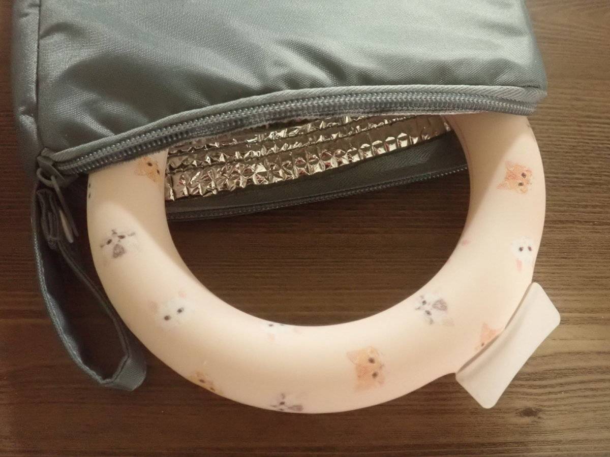 ダイソーのクールネックバンド(キャット、L)