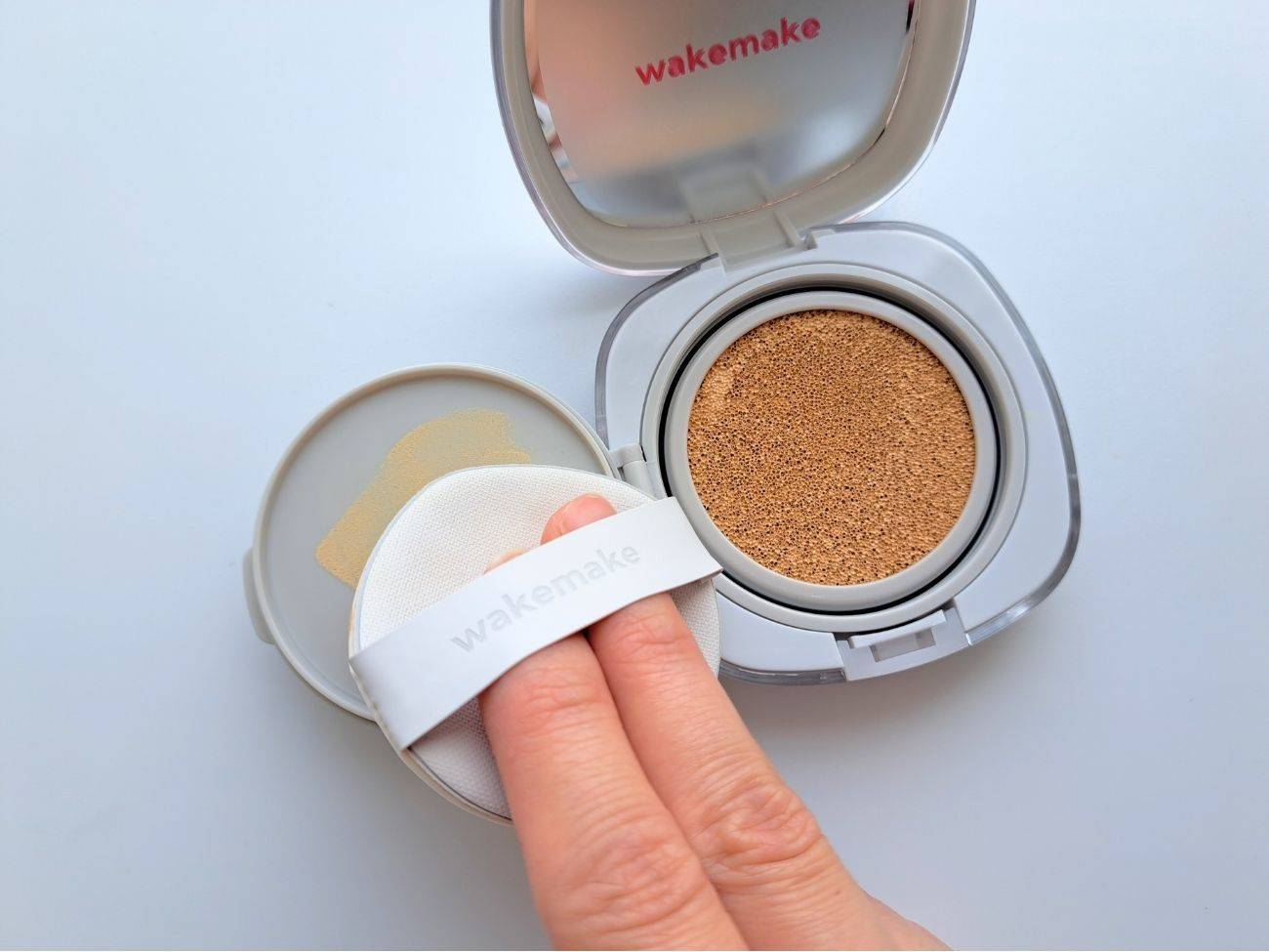 WAKEMAKE(ウェイクメイク) シームレスウェアクッション 22N