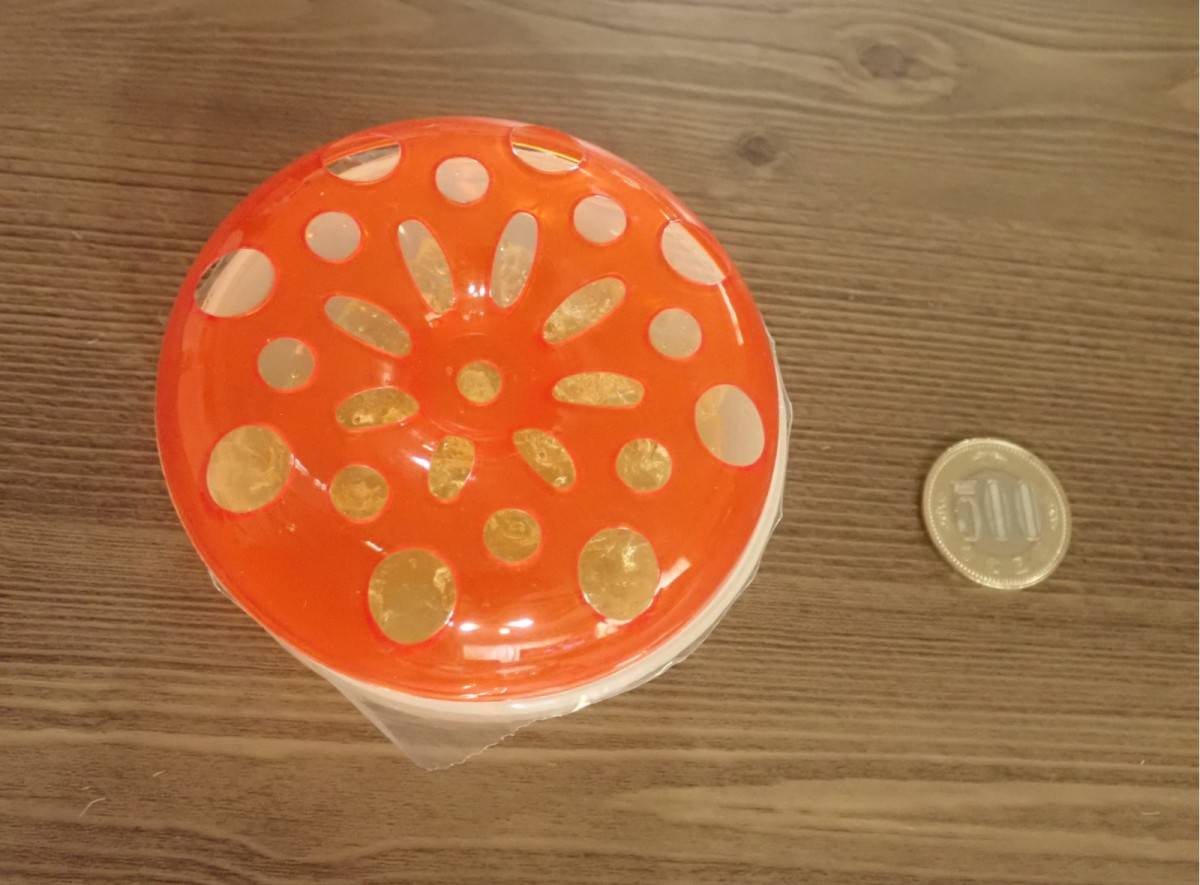 ダイソーのコバエ取り(ゼリータイプ)