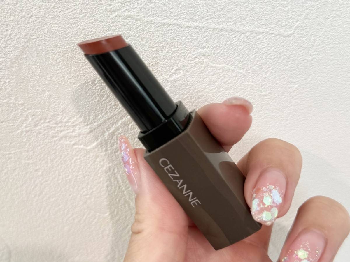 リップカラーシールドフィグブラウン