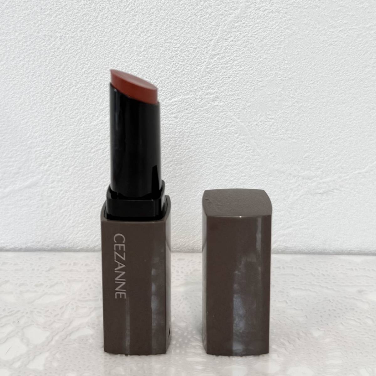 【セザンヌ】とんでもなく垢抜ける……。発色が長持ちする「最強リップ」