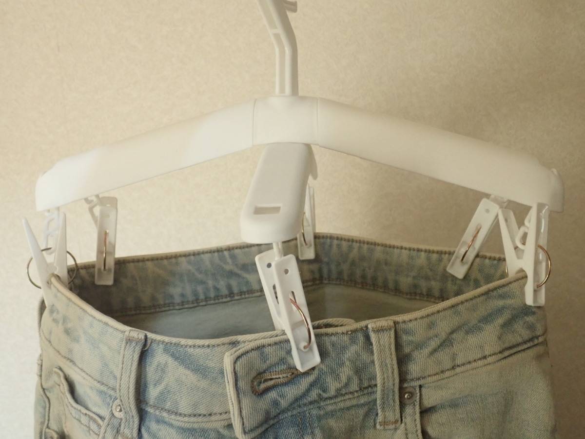 ダイソーのスライド回転ハンガー(ピンチ6個付)