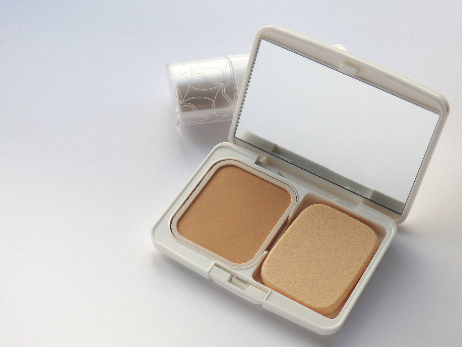 車　運　下げる　化粧品