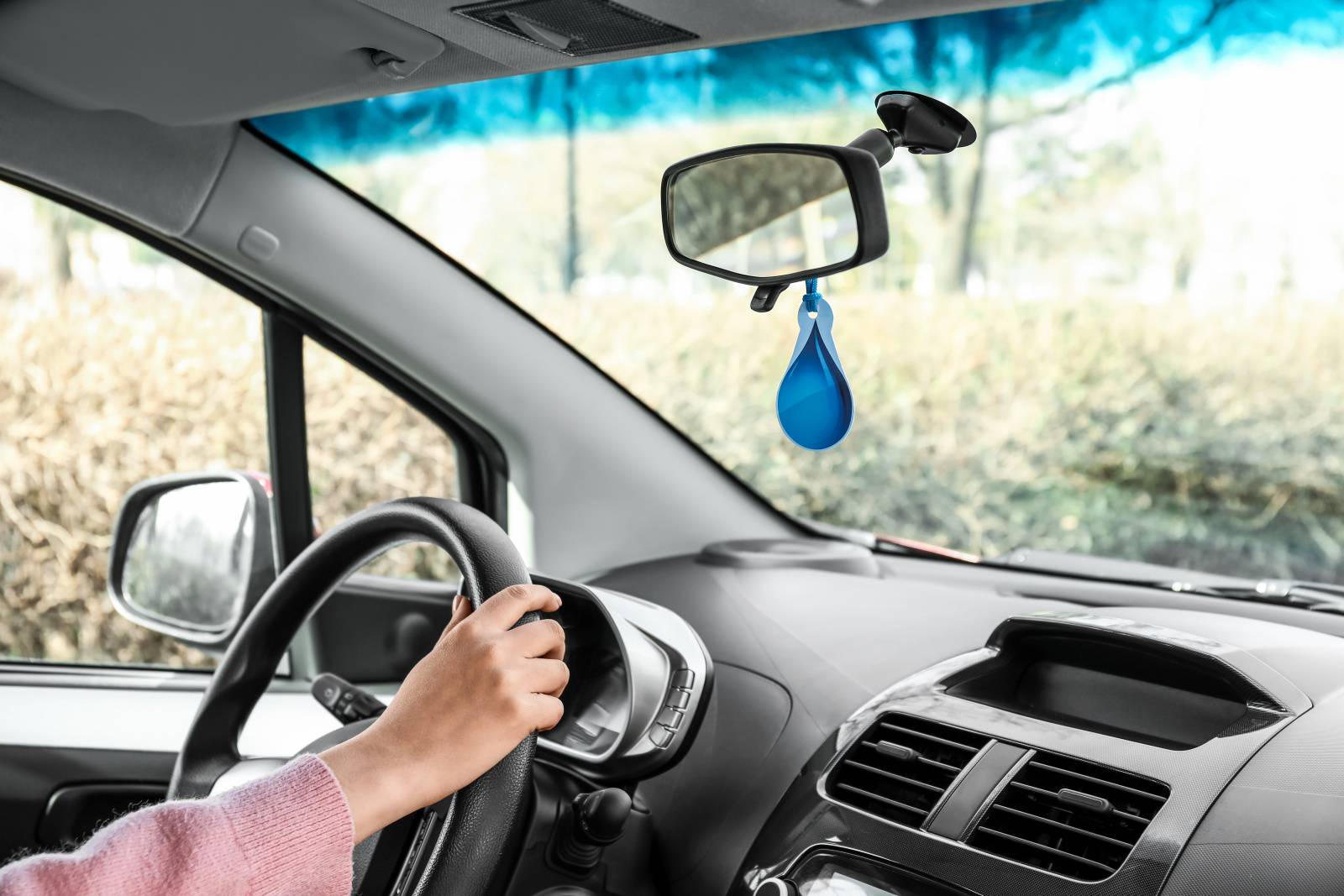 車　運気　上がる　アイテム　アロマ