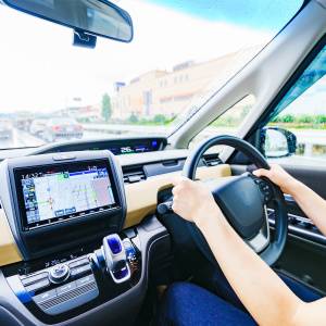 実は風水的に大吉だってよ。車にあると運気がみるみる上がるもの5選