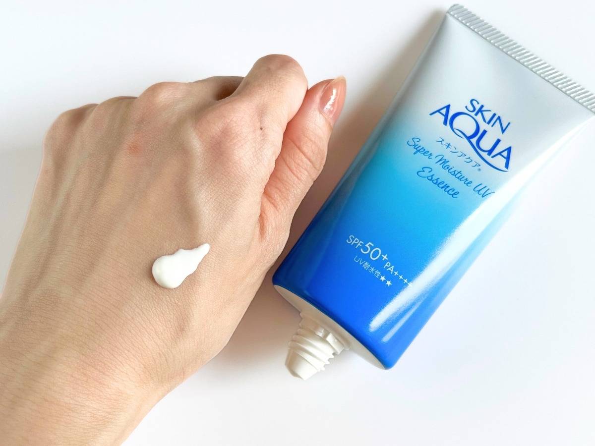 スキンアクア スーパーモイスチャーUVエッセンス