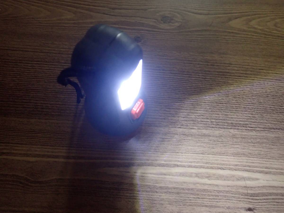ダイソーの2WAY LED懐中電灯