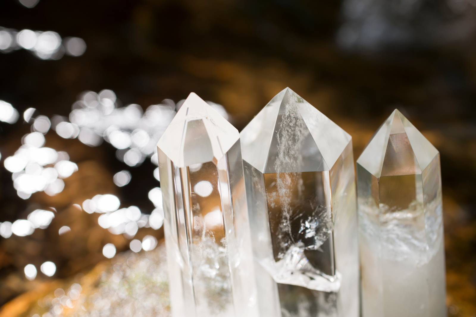 バスルーム　魔除け　水晶