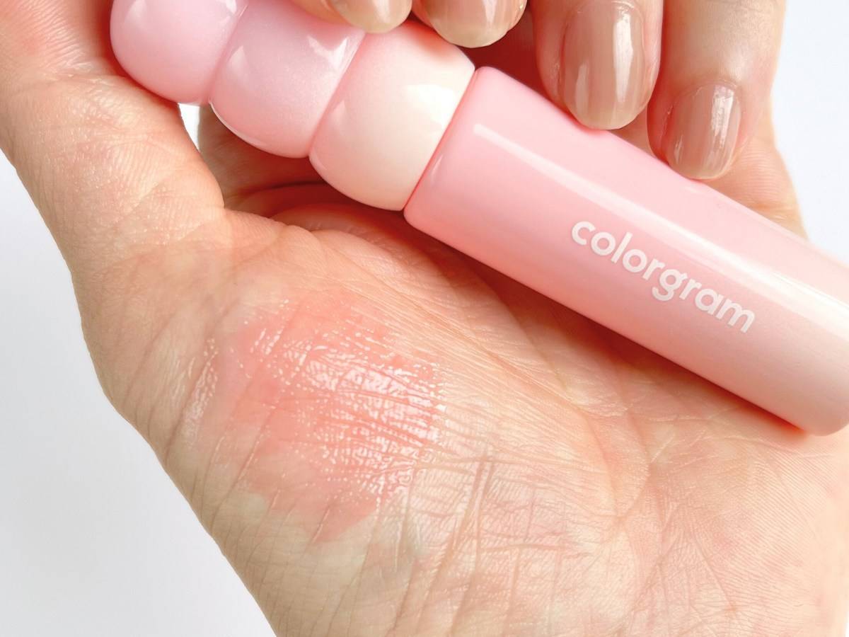 colorgram タンフルグラスティントミルク 01 ベリーアメイジングの色味