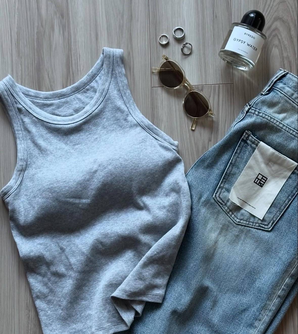 UNIQLOのブラトップコーデ