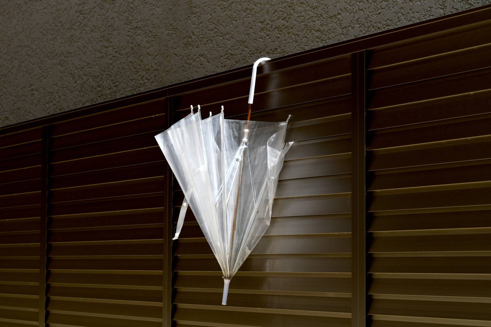 バルコニー　運を逃す　アイテム　使っていない傘