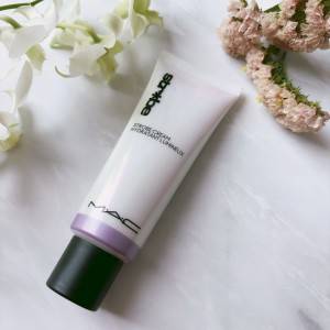 くすみが飛んだ……!上質なツヤ肌に仕上がる「MAC」のクリームがすごい