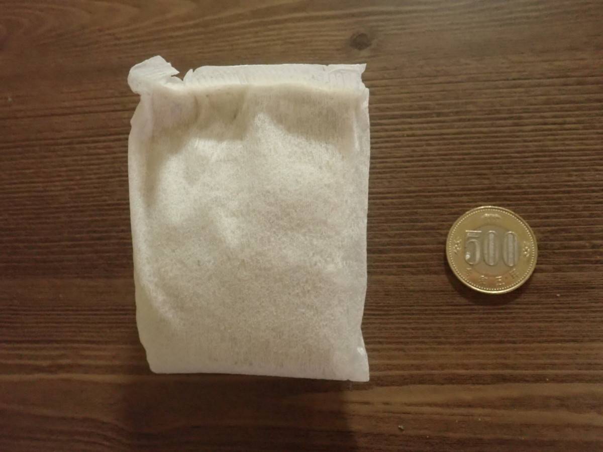 ダイソーの油吸収パッド(14個)